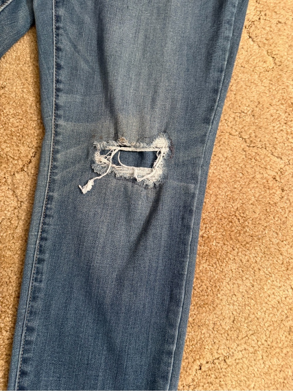 Distressed High-Rise Women's Jeans - Blue - Picture 5 of 6
